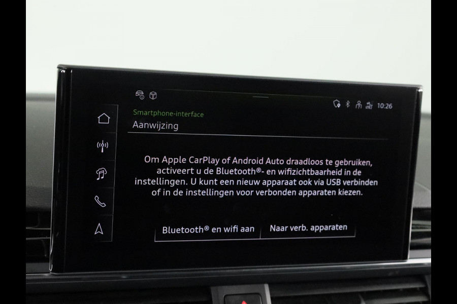Audi A4 Avant 40 TFSI S edition Competition 204 pk S-tronic | Verlengde garantie | Navigatie | Elektr. trekhaak | Parkeersensoren | Stoelverwarming | S-Line |