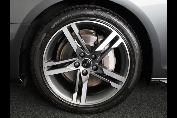 Audi A4 Avant 40 TFSI S edition Competition 204 pk S-tronic | Verlengde garantie | Navigatie | Elektr. trekhaak | Parkeersensoren | Stoelverwarming | S-Line |