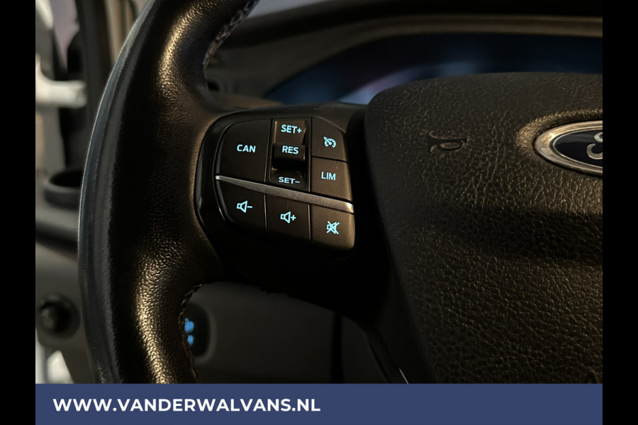 Ford Transit 2.0 TDCI 131pk L3H2 Euro6 Airco | Camera | Navigatie | Apple Carplay | Android Auto Cruisecontrol, Parkeersensoren, Elektrisch verstelbare bestuurdersstoel, Verwarmde voorruit, Stoelverwarming, Bijrijdersbank