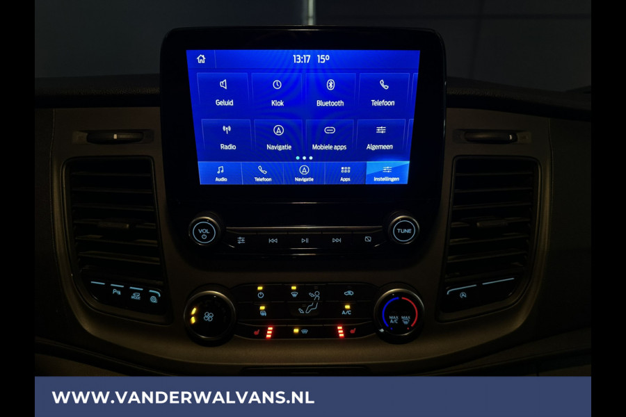 Ford Transit 2.0 TDCI 131pk L3H2 Euro6 Airco | Camera | Navigatie | Apple Carplay | Android Auto Cruisecontrol, Parkeersensoren, Elektrisch verstelbare bestuurdersstoel, Verwarmde voorruit, Stoelverwarming, Bijrijdersbank