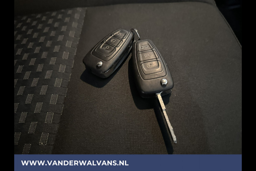 Ford Transit 2.0 TDCI 131pk L3H2 Euro6 Airco | Camera | Navigatie | Apple Carplay | Android Auto Cruisecontrol, Parkeersensoren, Elektrisch verstelbare bestuurdersstoel, Verwarmde voorruit, Stoelverwarming, Bijrijdersbank