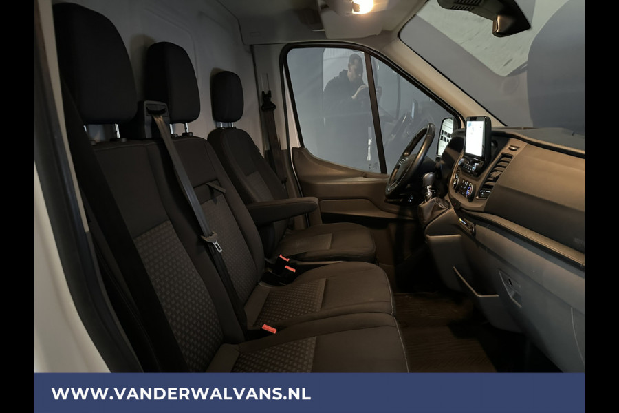 Ford Transit 2.0 TDCI 131pk L3H2 Euro6 Airco | Apple Carplay | Camera | Navigatie | Stoelverwarming| Cruisecontrol Parkeersensoren, Android Auto, Verwarmde voorruit, Bijrijdersbank