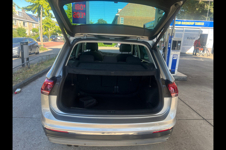 Volkswagen Tiguan 1.4 TSI ACT Highline DSG AUTOMAAT-PANO-CAMERA