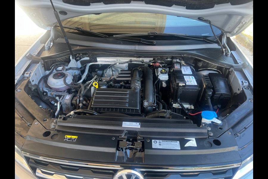 Volkswagen Tiguan 1.4 TSI ACT Highline DSG AUTOMAAT-PANO-CAMERA