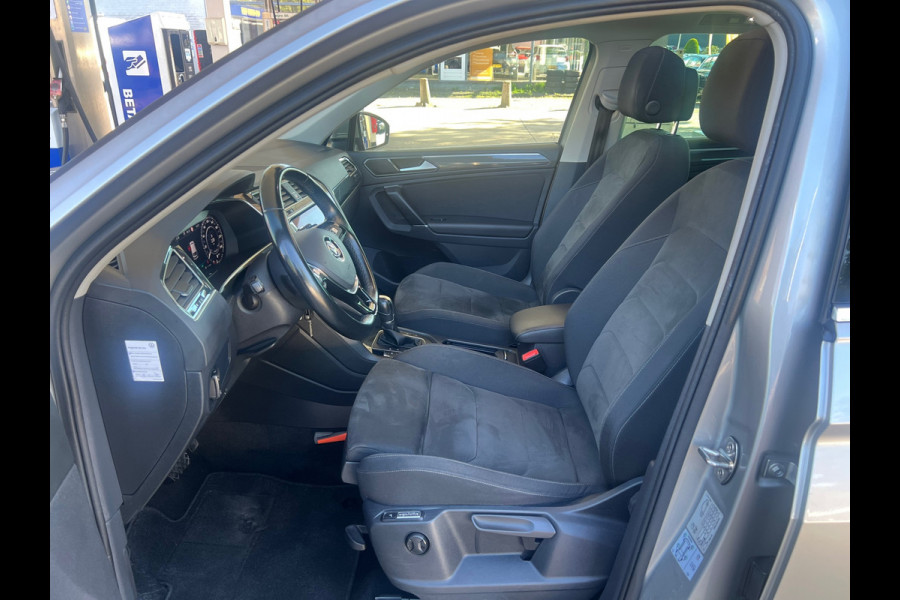 Volkswagen Tiguan 1.4 TSI ACT Highline DSG AUTOMAAT-PANO-CAMERA