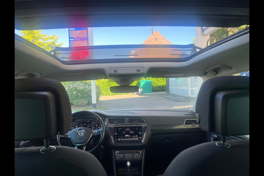 Volkswagen Tiguan 1.4 TSI ACT Highline DSG AUTOMAAT-PANO-CAMERA