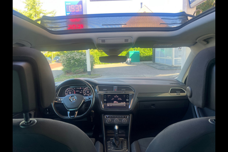 Volkswagen Tiguan 1.4 TSI ACT Highline DSG AUTOMAAT-PANO-CAMERA