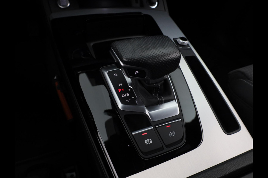 Audi Q5 Sportback 50 TFSI e S edition 299pk | Navigatie | 19 inch Lichtmetalen velgen | stoelverwarming | Matrix led koplampen