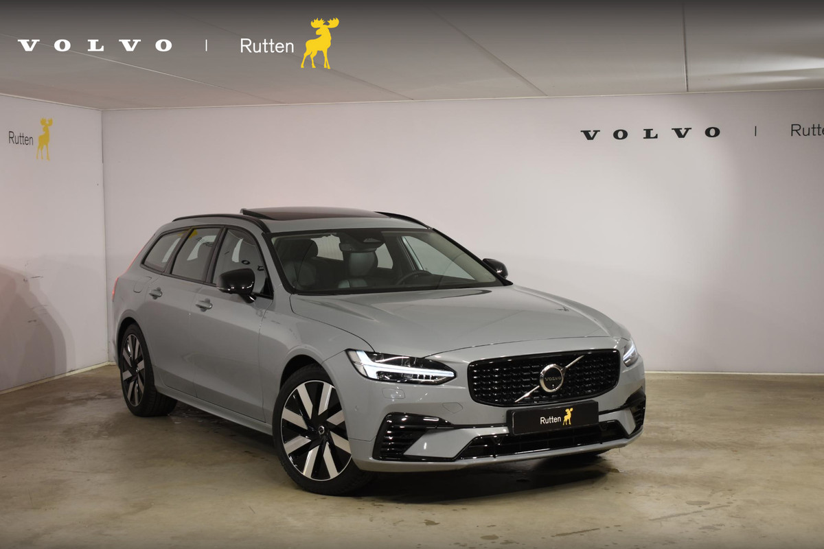Volvo V90 T6 350PK Automaat Plug-in hybrid AWD Ultra Dark / Panoramadak / 360 camera / Head-up display / Trekhaak Volvo V90 T6 350PK Automaat Plug-in hybrid AWD Ultra Dark / Panoramadak / 360 camera / Head-up display / Trekhaak