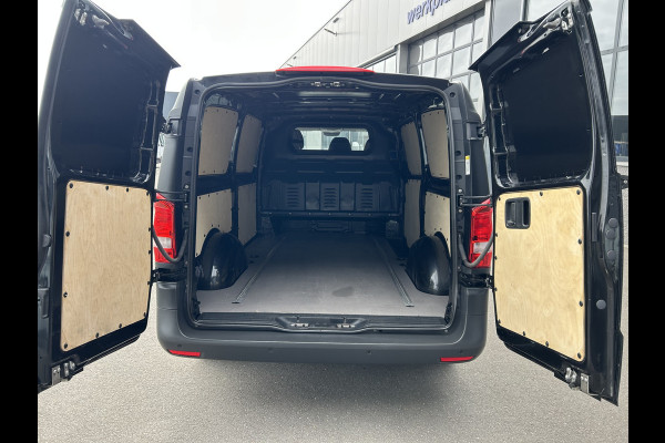 Mercedes-Benz Vito 116 CDI XL Extra lang / Automaat / Navigatie / Camera / Parkeersensoren / Cruise control / Airco / 270 Graden achterdeuren