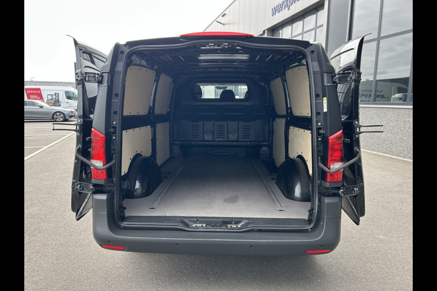 Mercedes-Benz Vito 116 CDI XL Extra lang / Automaat / Navigatie / Camera / Parkeersensoren / Cruise control / Airco / 270 Graden achterdeuren