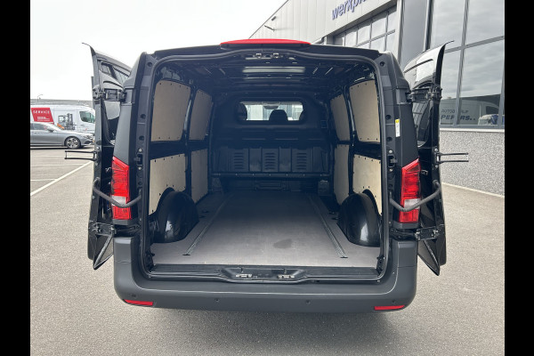 Mercedes-Benz Vito 116 CDI XL Extra lang / Automaat / Navigatie / Camera / Parkeersensoren / Cruise control / Airco / 270 Graden achterdeuren