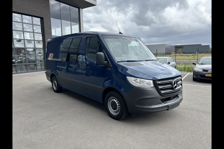 Mercedes-Benz Sprinter 315 CDI RWD L2 H1 D.C. / MBUX / Trekhaak / Camera / Navigatie / Cruise control / Airco