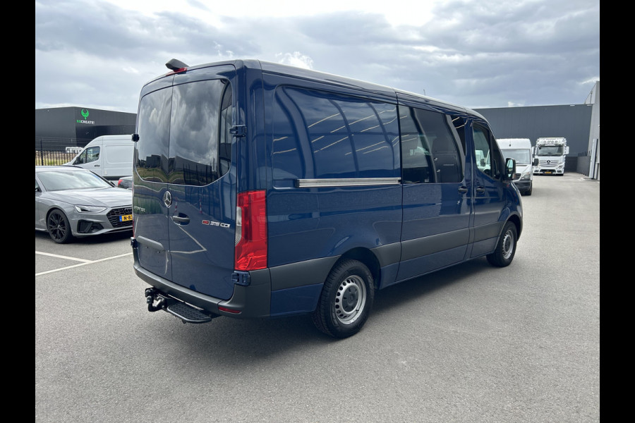 Mercedes-Benz Sprinter 315 CDI RWD L2 H1 D.C. / MBUX / Trekhaak / Camera / Navigatie / Cruise control / Airco