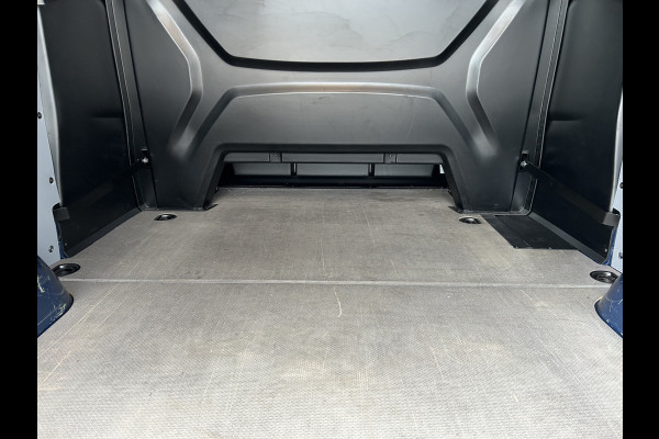 Mercedes-Benz Sprinter 315 CDI RWD L2 H1 D.C. / MBUX / Trekhaak / Camera / Navigatie / Cruise control / Airco
