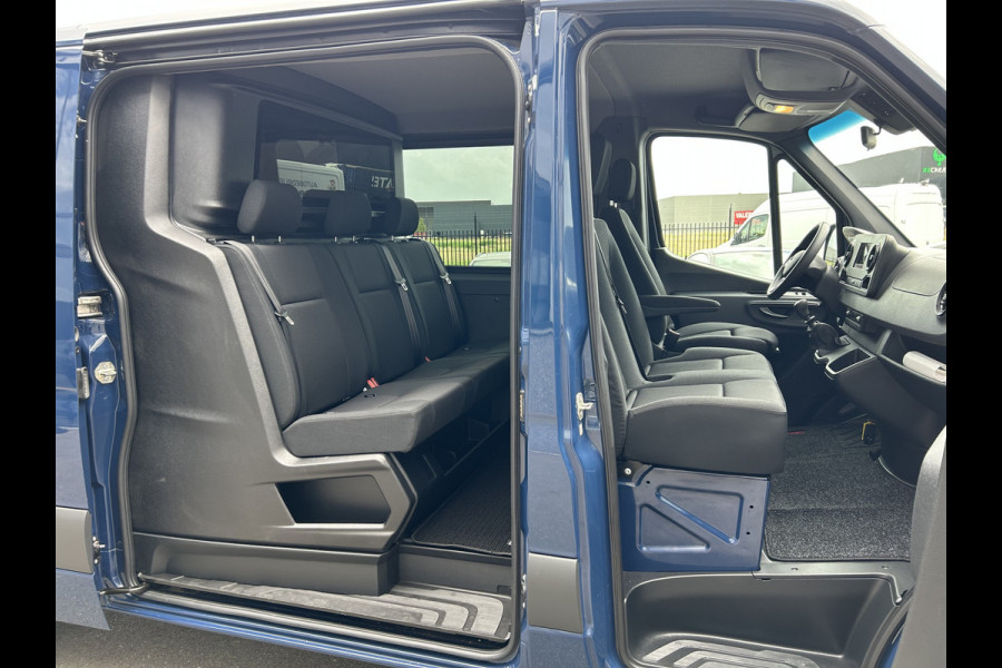 Mercedes-Benz Sprinter 315 CDI RWD L2 H1 D.C. / MBUX / Trekhaak / Camera / Navigatie / Cruise control / Airco