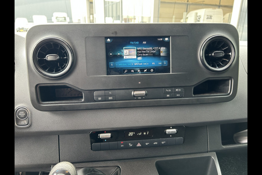 Mercedes-Benz Sprinter 315 CDI RWD L2 H1 D.C. / MBUX / Trekhaak / Camera / Navigatie / Cruise control / Airco