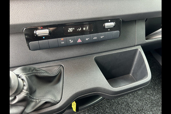 Mercedes-Benz Sprinter 315 CDI RWD L2 H1 D.C. / MBUX / Trekhaak / Camera / Navigatie / Cruise control / Airco