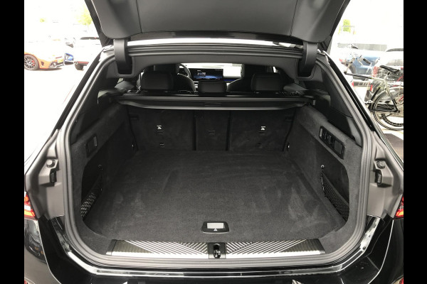BMW 5 Serie Touring PHEV M-pakket 530e