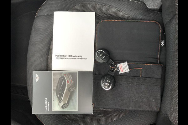 MINI Clubman 1.5 One Salt Automaat Panoramadak
