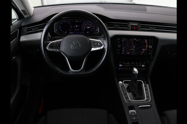 Volkswagen Passat 2.0 TDI Business | Stoelverwarming | Adaptive cruise | Camera | Carplay | Navigatie | Virtual Cockpit | Climate control | Full LED | Keyless