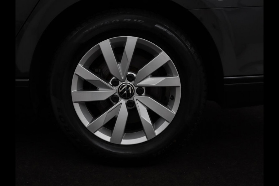 Volkswagen Passat 2.0 TDI Business | Stoelverwarming | Adaptive cruise | Camera | Carplay | Navigatie | Virtual Cockpit | Climate control | Full LED | Keyless