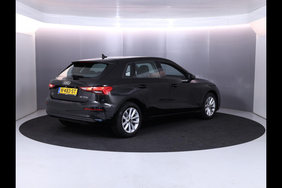 Audi A3 Sportback 30 TFSI Pro Line 110 pk S-tronic | Navigatie via App | Parkeersensoren achter | Cruise control | Apple Carplay/Android Auto | LED koplampen |
