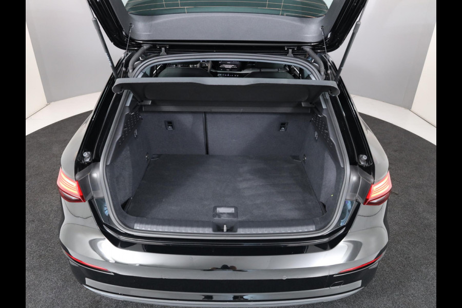Audi A3 Sportback 30 TFSI Pro Line 110 pk S-tronic | Navigatie via App | Parkeersensoren achter | Cruise control | Apple Carplay/Android Auto | LED koplampen |