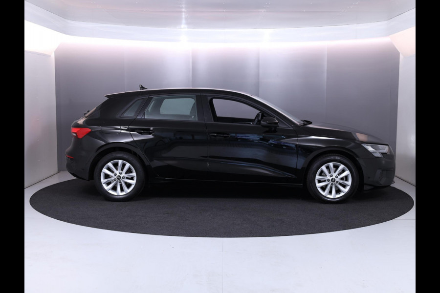 Audi A3 Sportback 30 TFSI Pro Line 110 pk S-tronic | Navigatie via App | Parkeersensoren achter | Cruise control | Apple Carplay/Android Auto | LED koplampen |