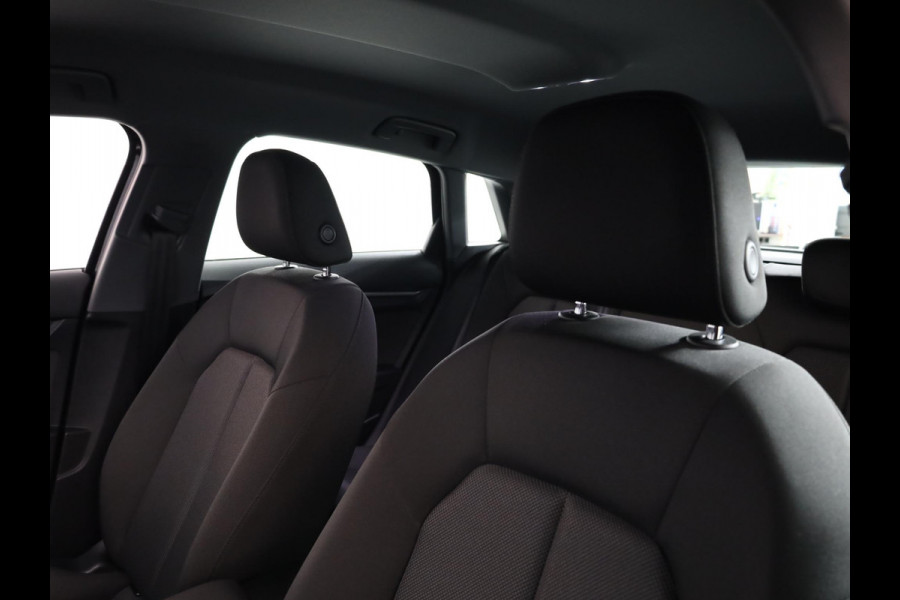 Audi A3 Sportback 30 TFSI Pro Line 110 pk S-tronic | Navigatie via App | Parkeersensoren achter | Cruise control | Apple Carplay/Android Auto | LED koplampen |