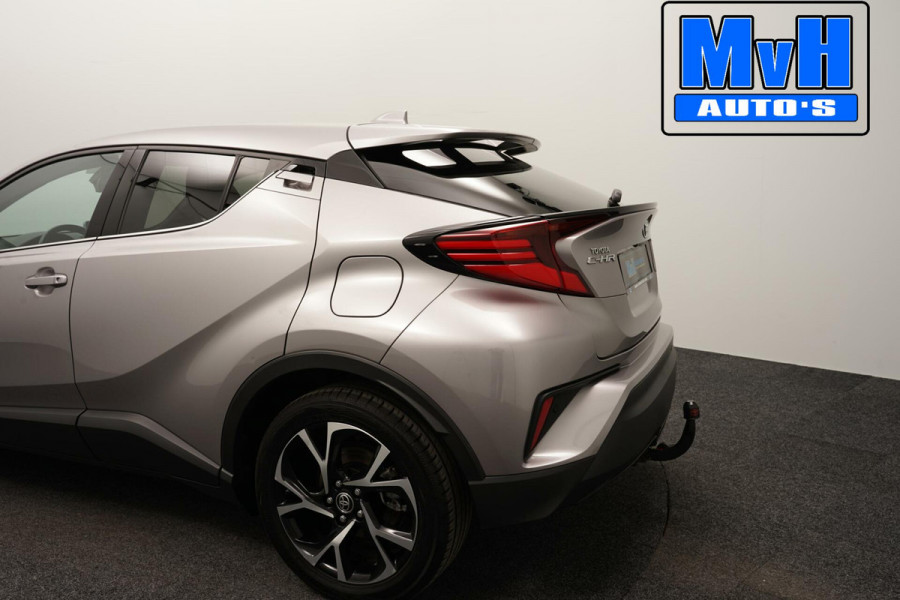 Toyota C-HR 1.8 Hybrid First Edition|LUXE|DEALER OH|JBL|TREKHAAK|LED