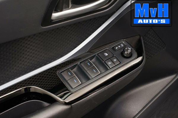 Toyota C-HR 1.8 Hybrid First Edition|LUXE|DEALER OH|JBL|TREKHAAK|LED