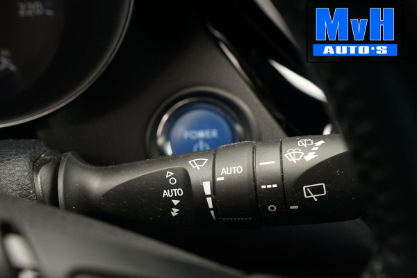 Toyota C-HR 1.8 Hybrid First Edition|LUXE|DEALER OH|JBL|TREKHAAK|LED