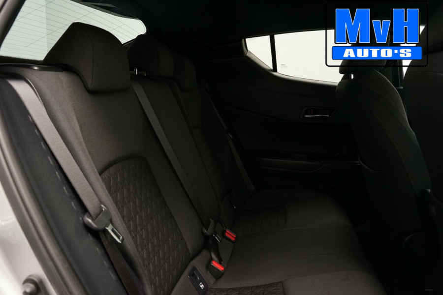 Toyota C-HR 1.8 Hybrid First Edition|LUXE|DEALER OH|JBL|TREKHAAK|LED