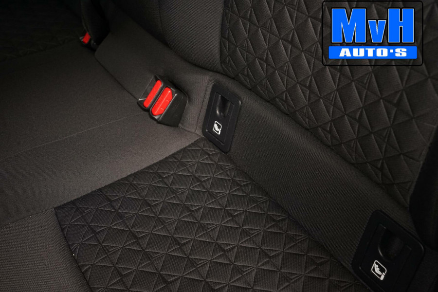 Toyota C-HR 1.8 Hybrid First Edition|LUXE|DEALER OH|JBL|TREKHAAK|LED