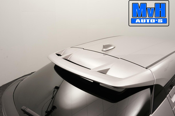 Toyota C-HR 1.8 Hybrid First Edition|LUXE|DEALER OH|JBL|TREKHAAK|LED