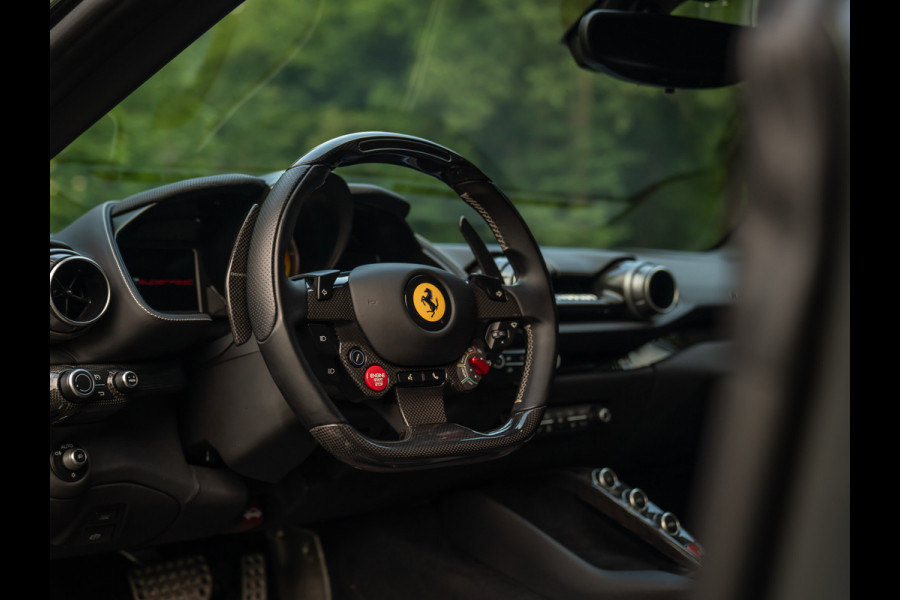 Ferrari 812 Superfast | Lift | Pass. display | Grigio Scuro | Carbon Driver Zone