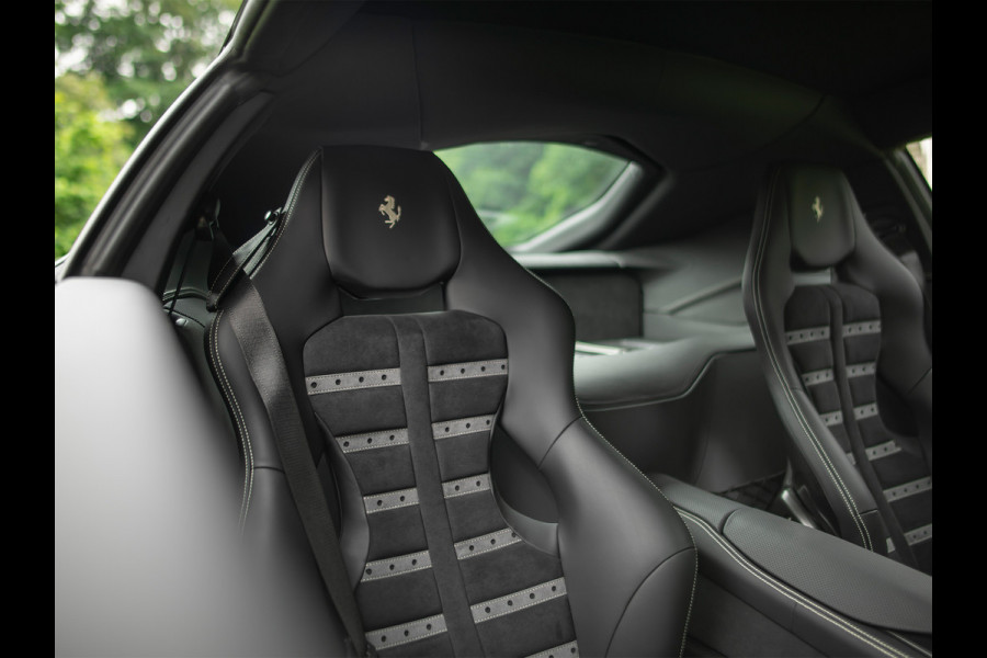 Ferrari 812 Superfast | Lift | Pass. display | Grigio Scuro | Carbon Driver Zone
