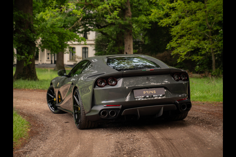 Ferrari 812 Superfast | Lift | Pass. display | Grigio Scuro | Carbon Driver Zone