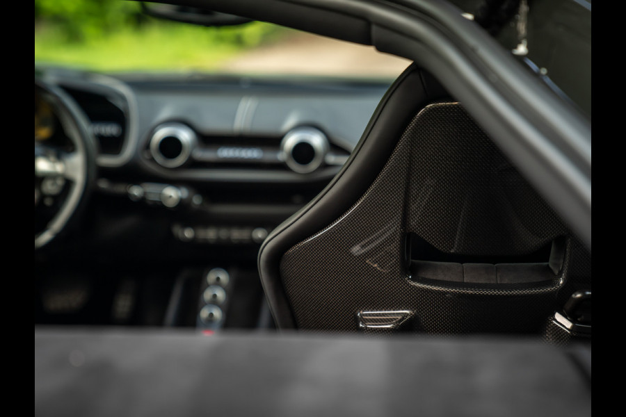 Ferrari 812 Superfast | Lift | Pass. display | Grigio Scuro | Carbon Driver Zone