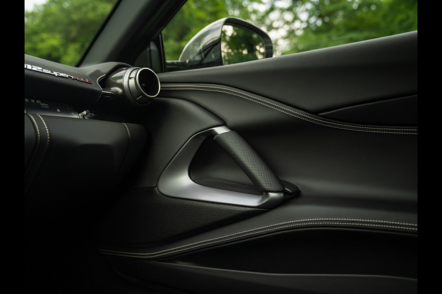 Ferrari 812 Superfast | Lift | Pass. display | Grigio Scuro | Carbon Driver Zone