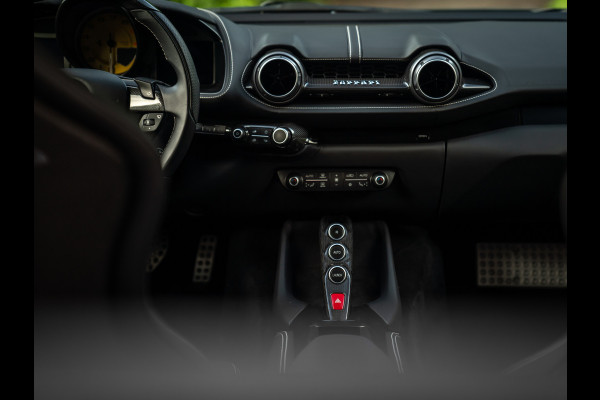 Ferrari 812 Superfast | Lift | Pass. display | Grigio Scuro | Carbon Driver Zone