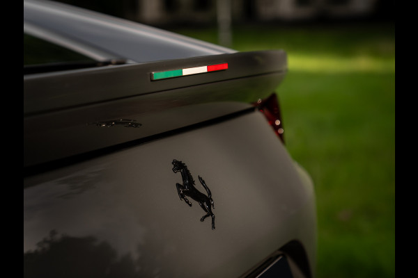 Ferrari 812 Superfast | Lift | Pass. display | Grigio Scuro | Carbon Driver Zone