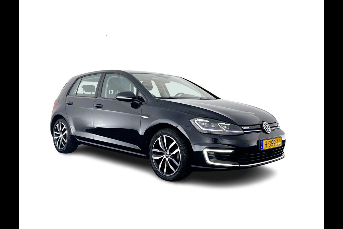 Volkswagen e-Golf E-DITION Aut. *HEAT-PUMP | ADAPTIVE-CRUISE | FULL-LED | DAB+ | NAVI-FULLMAP | CARPLAY | HEATED-COMFORTSEATS | ECC | CCS-FASTLOADER | PARKPILOT | CARPLAY | 17''ALU* Volkswagen e-Golf E-DITION Aut. *HEAT-PUMP | ADAPTIVE-CRUISE | FULL-LED | DAB+ | NAVI-FULLMAP | CARPLAY | HEATED-COMFORTSEATS | ECC | CCS-FASTLOADER | PARKPILOT | CARPLAY | 17''ALU*
