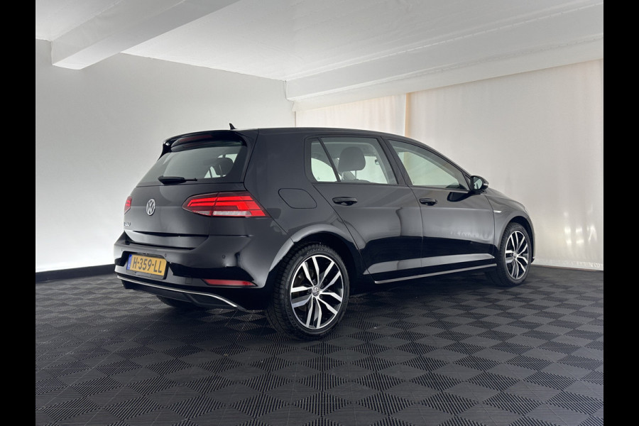Volkswagen e-Golf E-DITION Aut. *HEAT-PUMP | ADAPTIVE-CRUISE | FULL-LED | DAB+ | NAVI-FULLMAP | CARPLAY | HEATED-COMFORTSEATS | ECC | CCS-FASTLOADER | PARKPILOT | CARPLAY | 17''ALU*