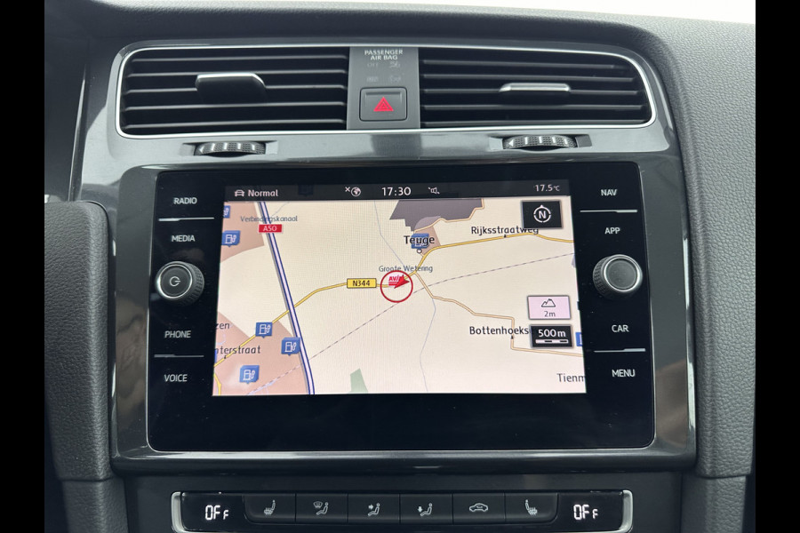 Volkswagen e-Golf E-DITION Aut. *HEAT-PUMP | ADAPTIVE-CRUISE | FULL-LED | DAB+ | NAVI-FULLMAP | CARPLAY | HEATED-COMFORTSEATS | ECC | CCS-FASTLOADER | PARKPILOT | CARPLAY | 17''ALU*