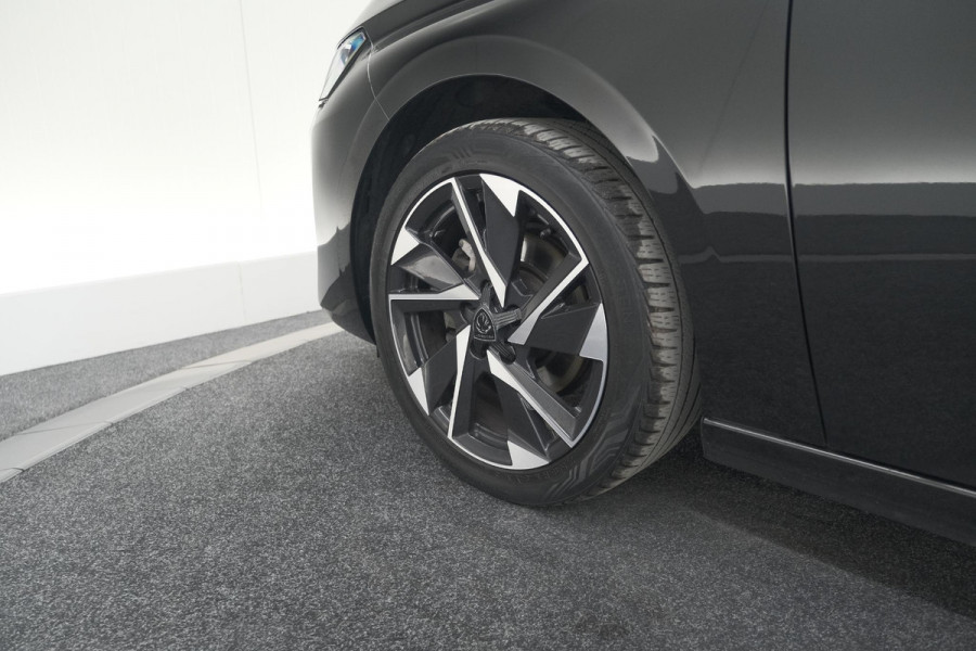 Peugeot 308 PureTech 130 Allure | Camera | Navigatie | Parkeersensoren | Apple CarPlay