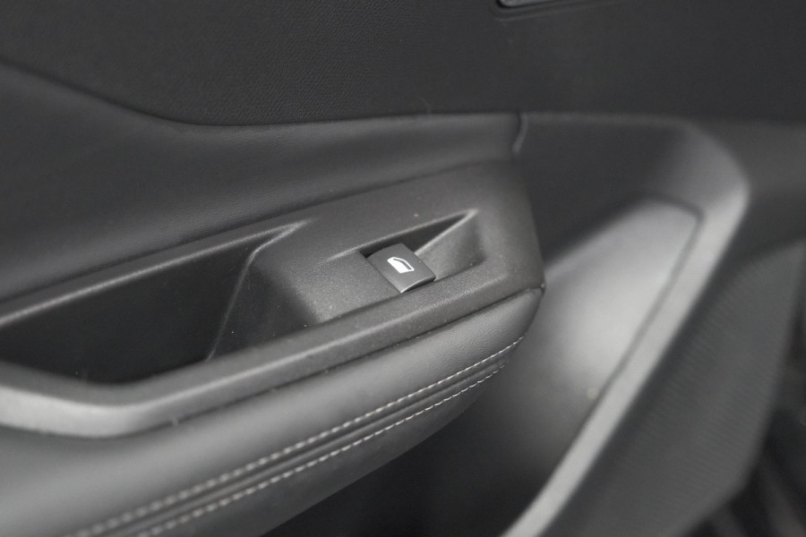 Peugeot 308 PureTech 130 Allure | Camera | Navigatie | Parkeersensoren | Apple CarPlay