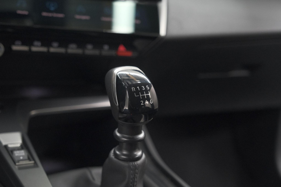 Peugeot 308 PureTech 130 Allure | Camera | Navigatie | Parkeersensoren | Apple CarPlay