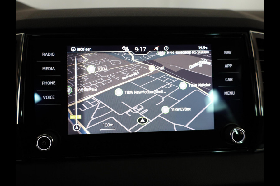 Škoda Karoq 1.0 TSI Business Edition 110 pk | Verlengde garantie | Navigatie | Parkeersensoren | Achteruitrijcamera | Autom. airco |